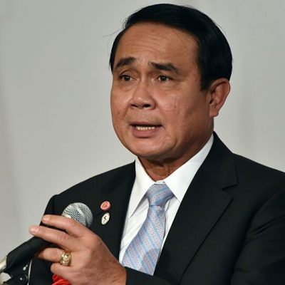 Thai Prime Minister Asks Private Sector to Relax Loan Repayments