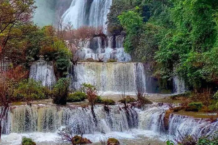 Thi Lo Su waterfall